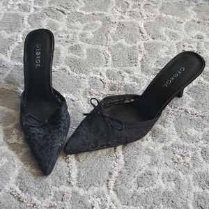 Sparkly pointed heels